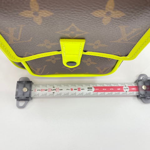 LOUIS VUITTON Christopher Wearable Wallet Shoulder Bag yellow WS30358