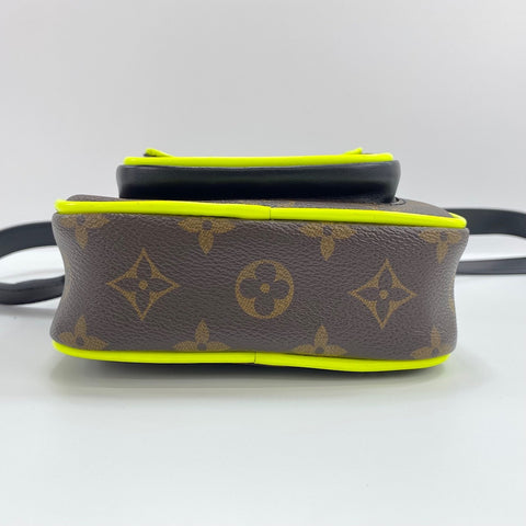LOUIS VUITTON Christopher Wearable Wallet Shoulder Bag yellow WS30358