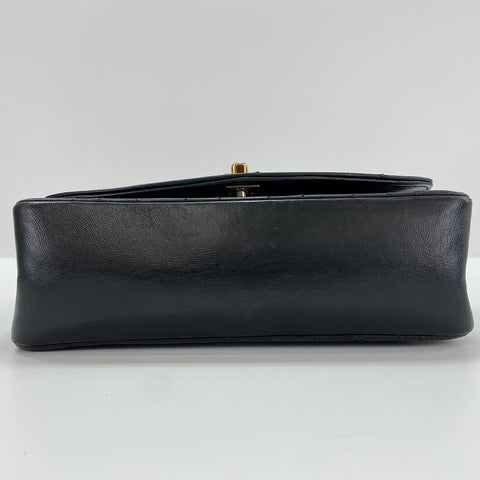 CHANEL 22 Shoulder Bag black WS30370