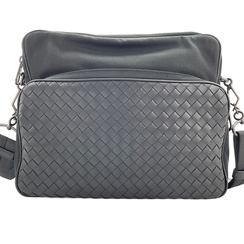BOTTEGAVENETA INTRECCIATO Shoulder Bag black WS30388