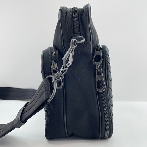 BOTTEGAVENETA INTRECCIATO Shoulder Bag black WS30388