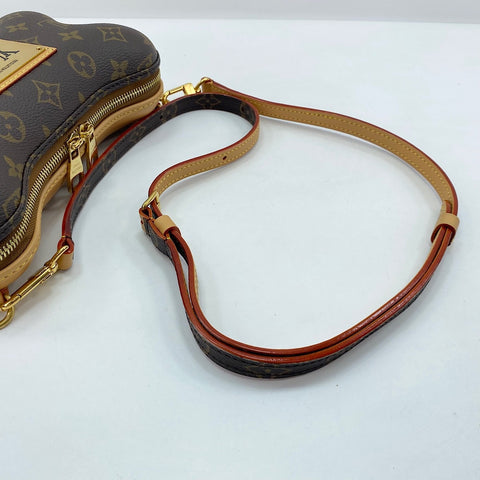 LOUIS VUITTON Bone Wearable Wallet Shoulder Bag Brown WS30435