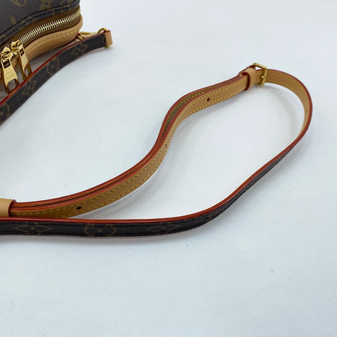 LOUIS VUITTON Bone Wearable Wallet Shoulder Bag Brown WS30435