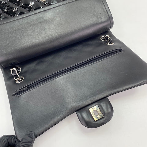 CHANEL Matelass 30 Shoulder Bag black WS30437