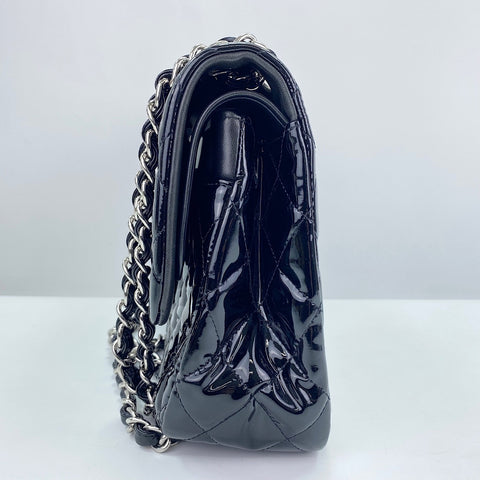 CHANEL Matelass 30 Shoulder Bag black WS30437