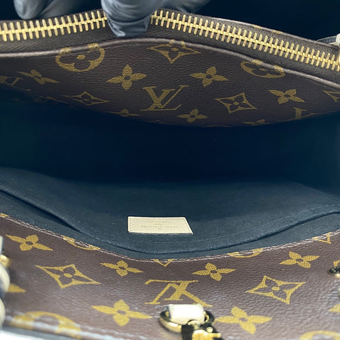 LOUIS VUITTON Montaigne MM Handbag Brown WS30443