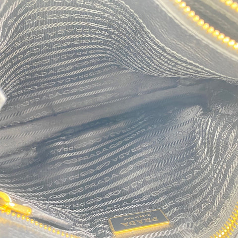 PRADA Vitello Daino Tote Bag black WS30452