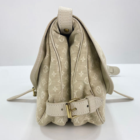 LOUIS VUITTON Saumur 30 Shoulder Bag white WS30460
