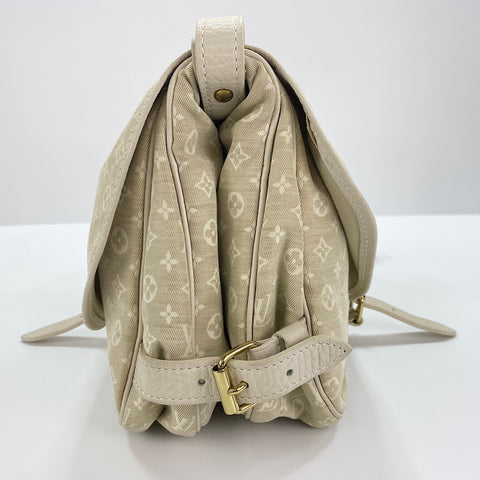 LOUIS VUITTON Saumur 30 Shoulder Bag white WS30460