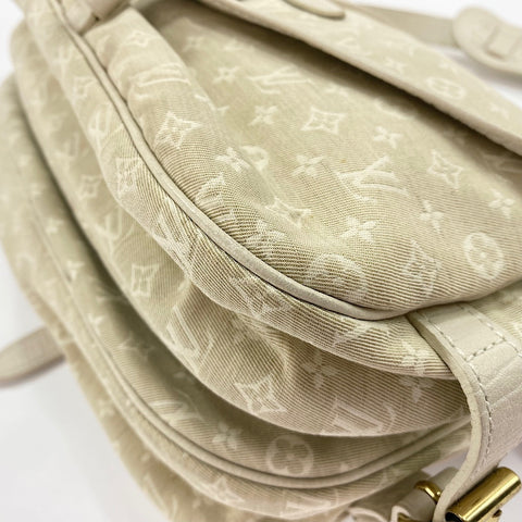 LOUIS VUITTON Saumur 30 Shoulder Bag white WS30460