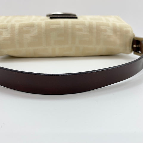 FENDI Mamma Bucket Handbag beige WS30464