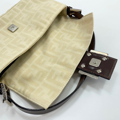 FENDI Mamma Bucket Handbag beige WS30464
