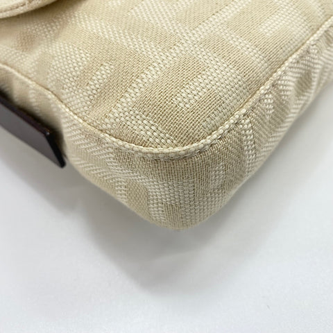 FENDI Mamma Bucket Handbag beige WS30464