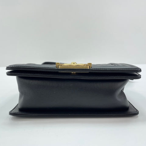 CHANEL Boy Chanel Shoulder Bag black WS30472