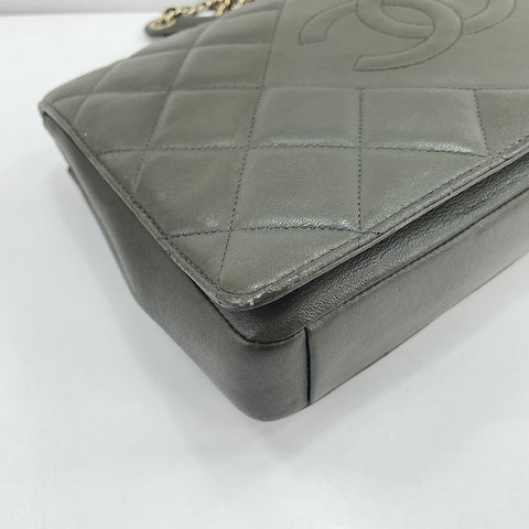CHANEL Shoulder Bag khaki WS30503