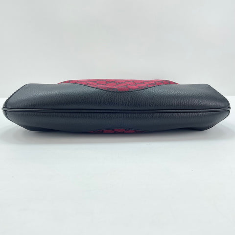GUCCI Shoulder Bag Red WS30530