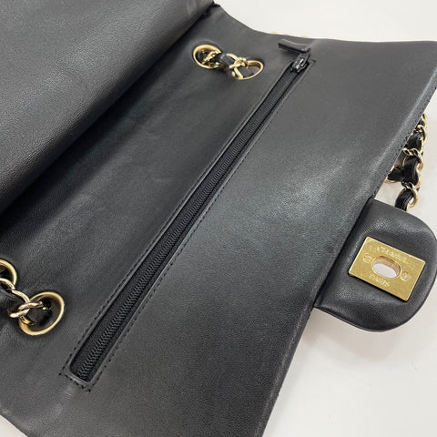 CHANEL Matelass 25 Shoulder Bag black WS30568