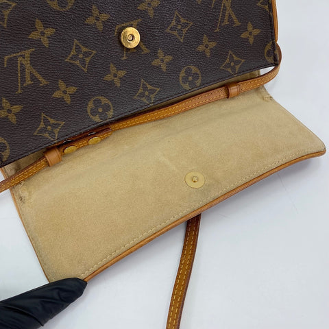 LOUIS VUITTON Pochette Twin GM Shoulder Bag Brown WS30581