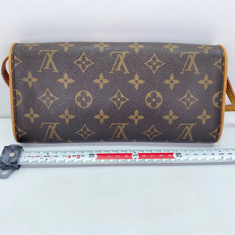 LOUIS VUITTON Pochette Twin GM Shoulder Bag Brown WS30581