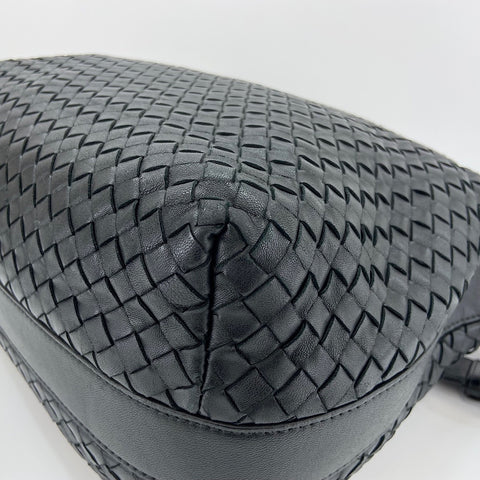 BOTTEGAVENETA INTRECCIATO Shoulder Bag black WS30600