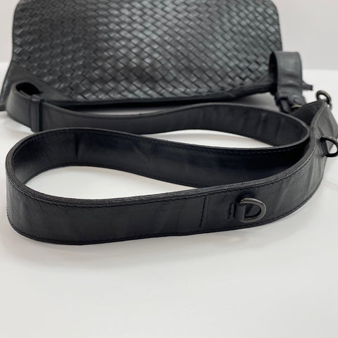 BOTTEGAVENETA INTRECCIATO Shoulder Bag black WS30601