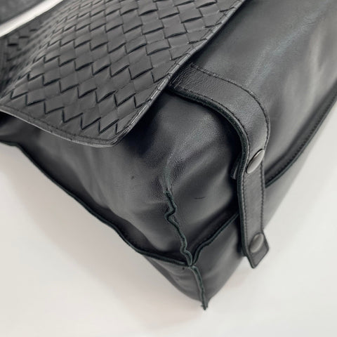 BOTTEGAVENETA INTRECCIATO Shoulder Bag black WS30601