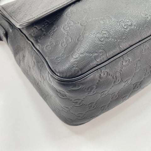 GUCCI Guccissima Shoulder Bag black WS30621