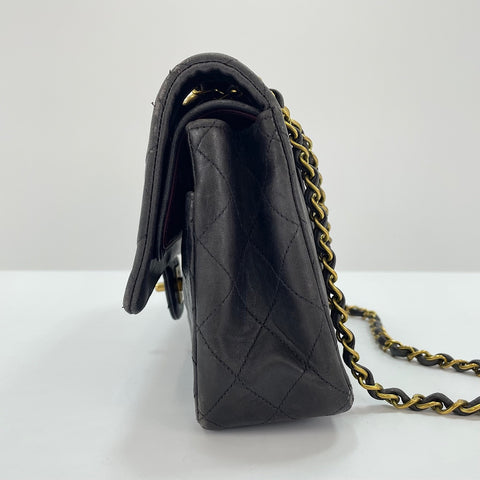 CHANEL Matelassé 25 Shoulder Bag black WS30622