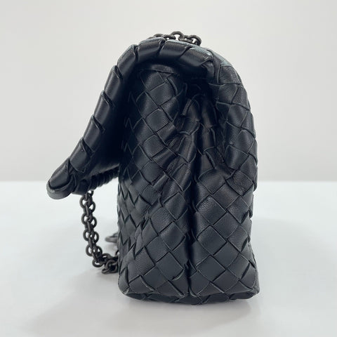 BOTTEGAVENETA INTRECCIATO Shoulder Bag black WS30625