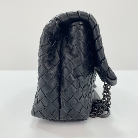 BOTTEGAVENETA INTRECCIATO Shoulder Bag black WS30625