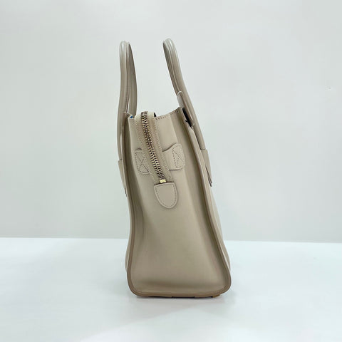 CELINE Luggage Micro Shopper Micro Handbag beige WS30629