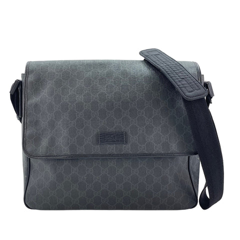 GUCCI Messenger bag black WS30640