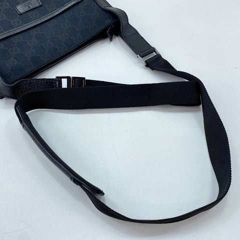 GUCCI Shoulder Bag black WS30657