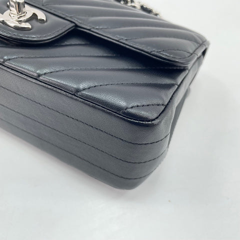 CHANEL Shoulder Bag black WS30726