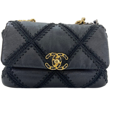 CHANEL Chanel 19 Medium Handbag black WS30728