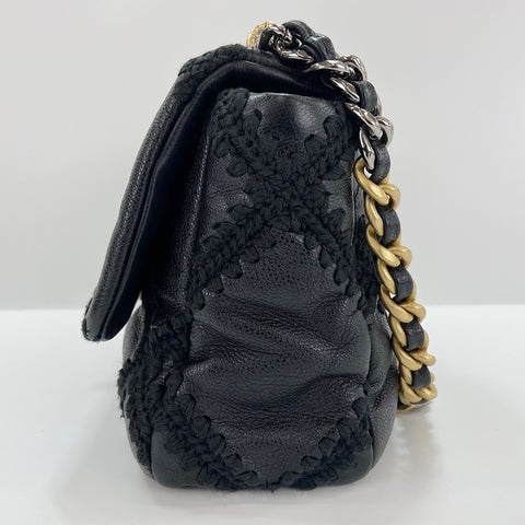 CHANEL Chanel 19 Medium Handbag black WS30728