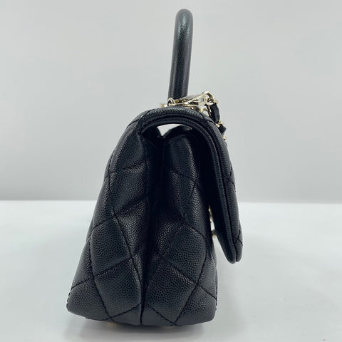 CHANEL Coco Handle 19 Handbag black WS30730