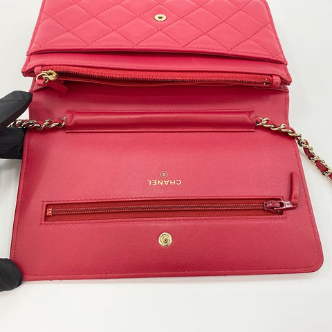 CHANEL Mini Matelassé Shoulder Bag Red WS30735