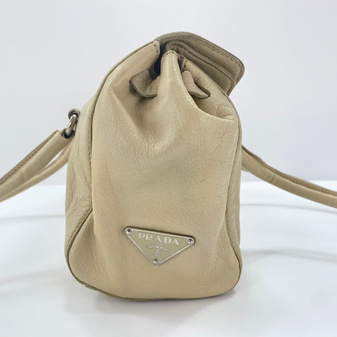 PRADA Handbag beige WS30742