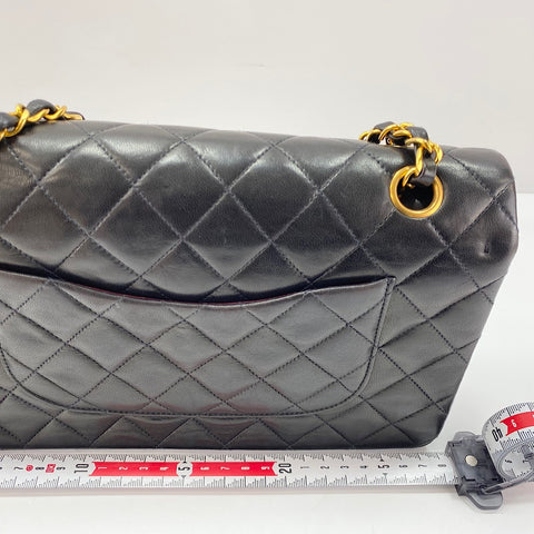 CHANEL Matelassé 25 Umhängetasche schwarz WS30764
