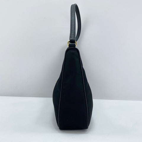 PRADA Re-edition Handbag black WS30842