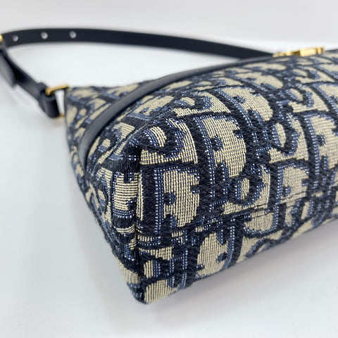Christian Dior 30 Montaigne Shoulder Bag Navy WS30850