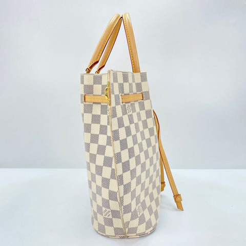 LOUIS VUITTON Girolatta Tote Bag white WS30871