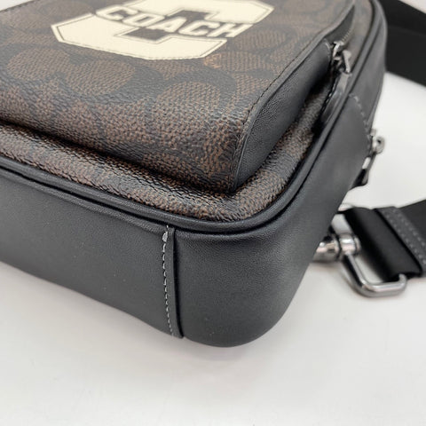 COACH Racer Sling Pack Signature Canvas Signature body bag Brown WS30920