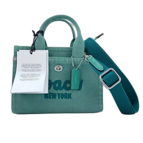 COACH Cargo tote bag, 2-way, embroidered, distressed finish. Tote Bag denim green WS30924