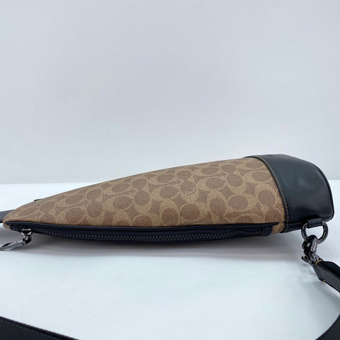 COACH Dominique Sling Pack Signature Canvas Signature body bag Brown WS30927