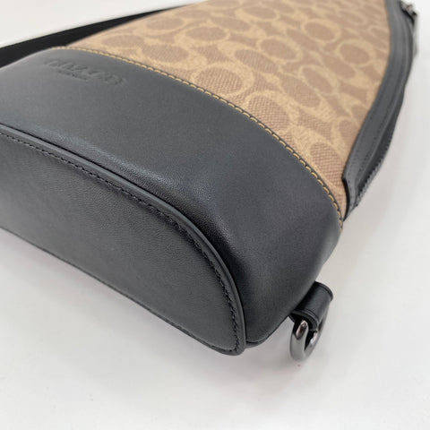 COACH Dominique Sling Pack Signature Canvas Signature body bag Brown WS30927