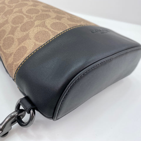 COACH Dominique Sling Pack Signature Canvas Signature body bag Brown WS30927