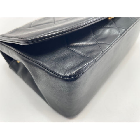 CHANEL Shoulder Bag black WS31631