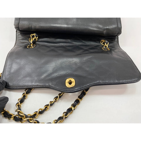 CHANEL Matrasse 25 Shoulder Bag black WS31635